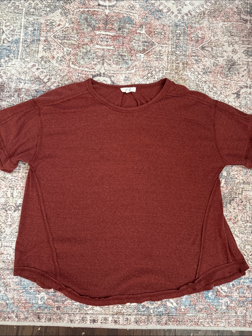 Easel Burgundy Top